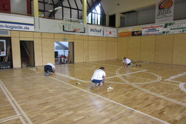NBA籃球場木地板是如何鋪裝的